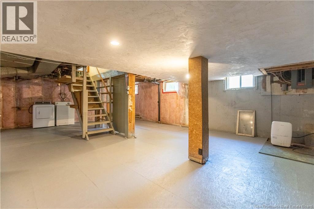 21 Pleasant Street - Image 25