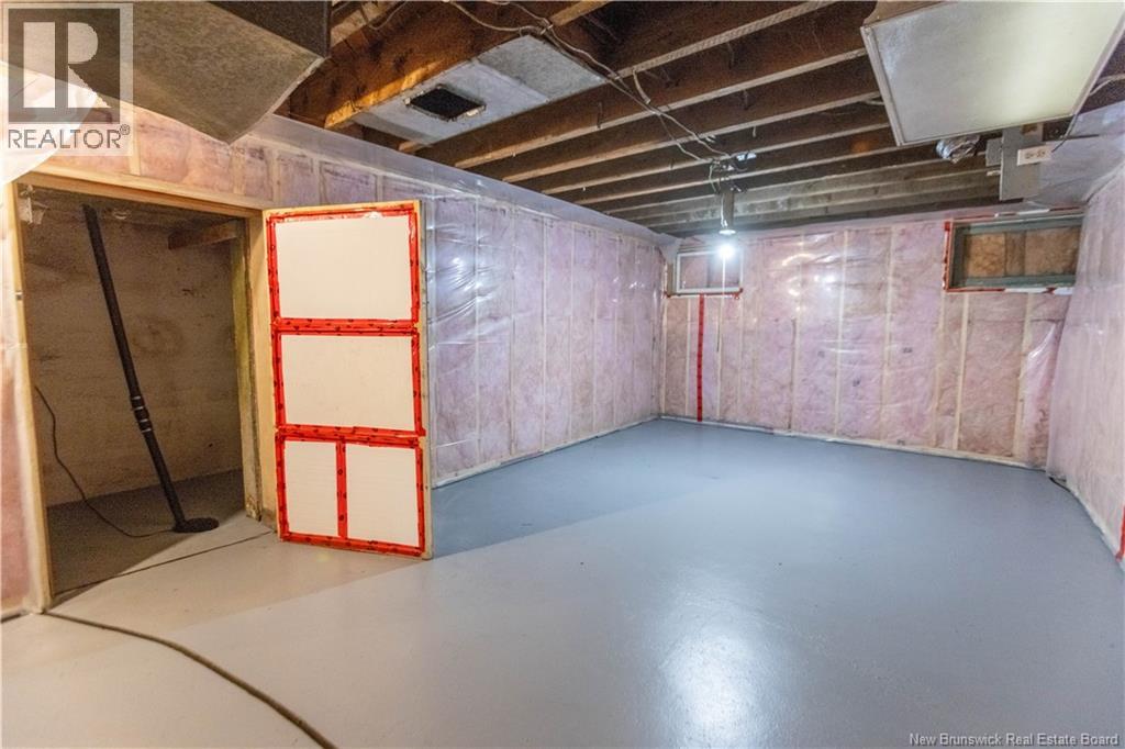 21 Pleasant Street - Image 26