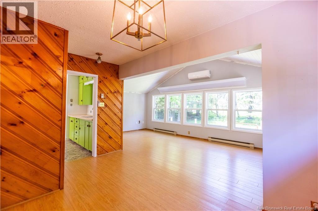 21 Pleasant Street - Image 8