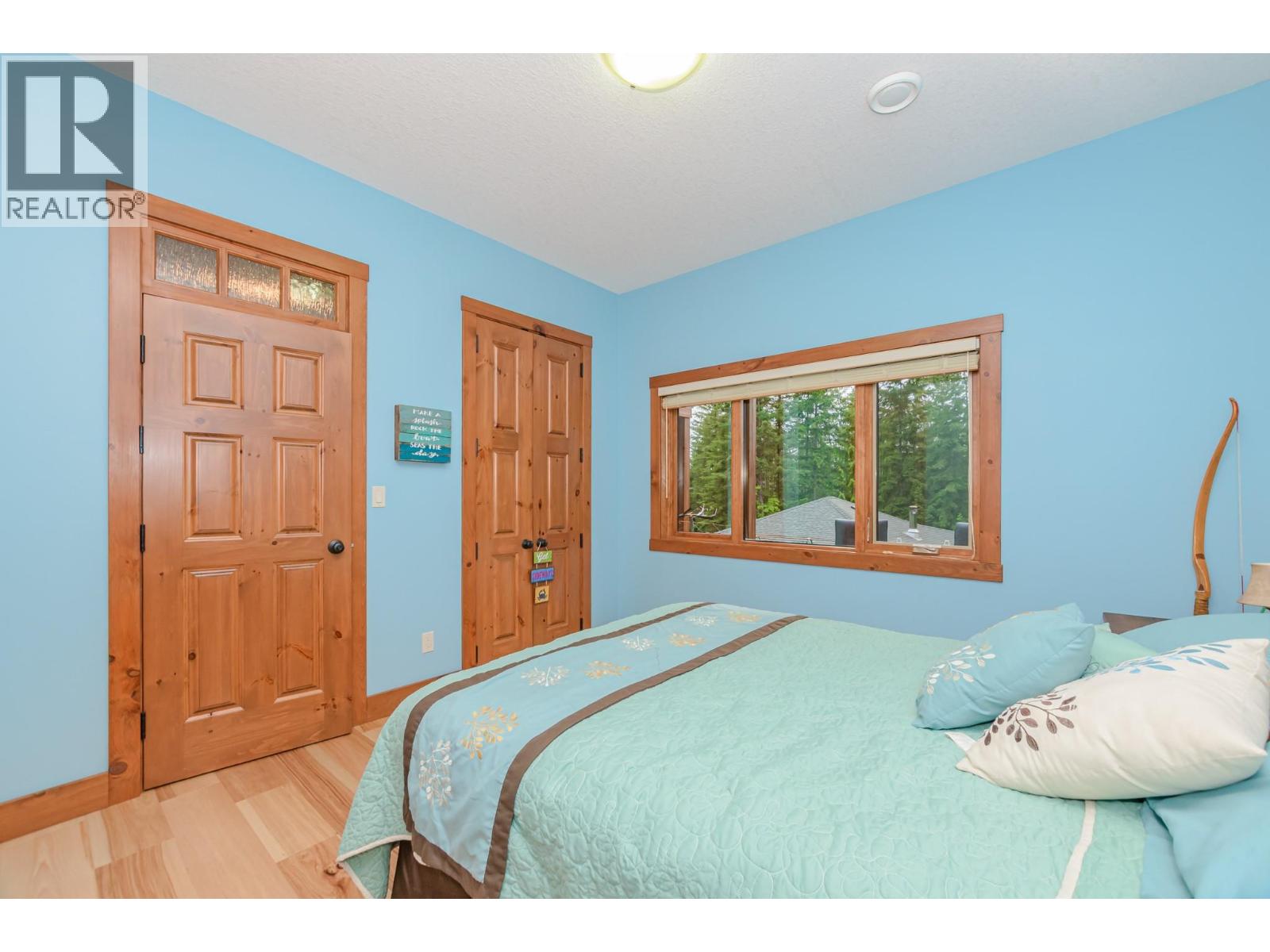 82 Walker Road - 44
