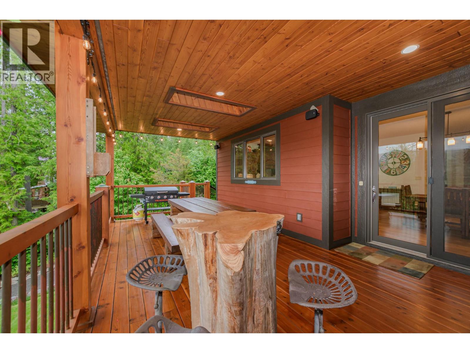 82 Walker Road - 32