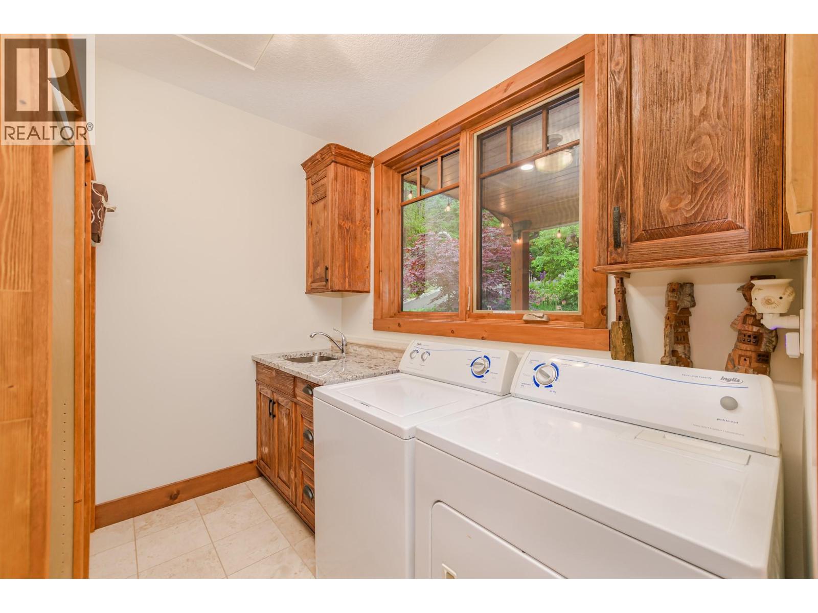 82 Walker Road - 27