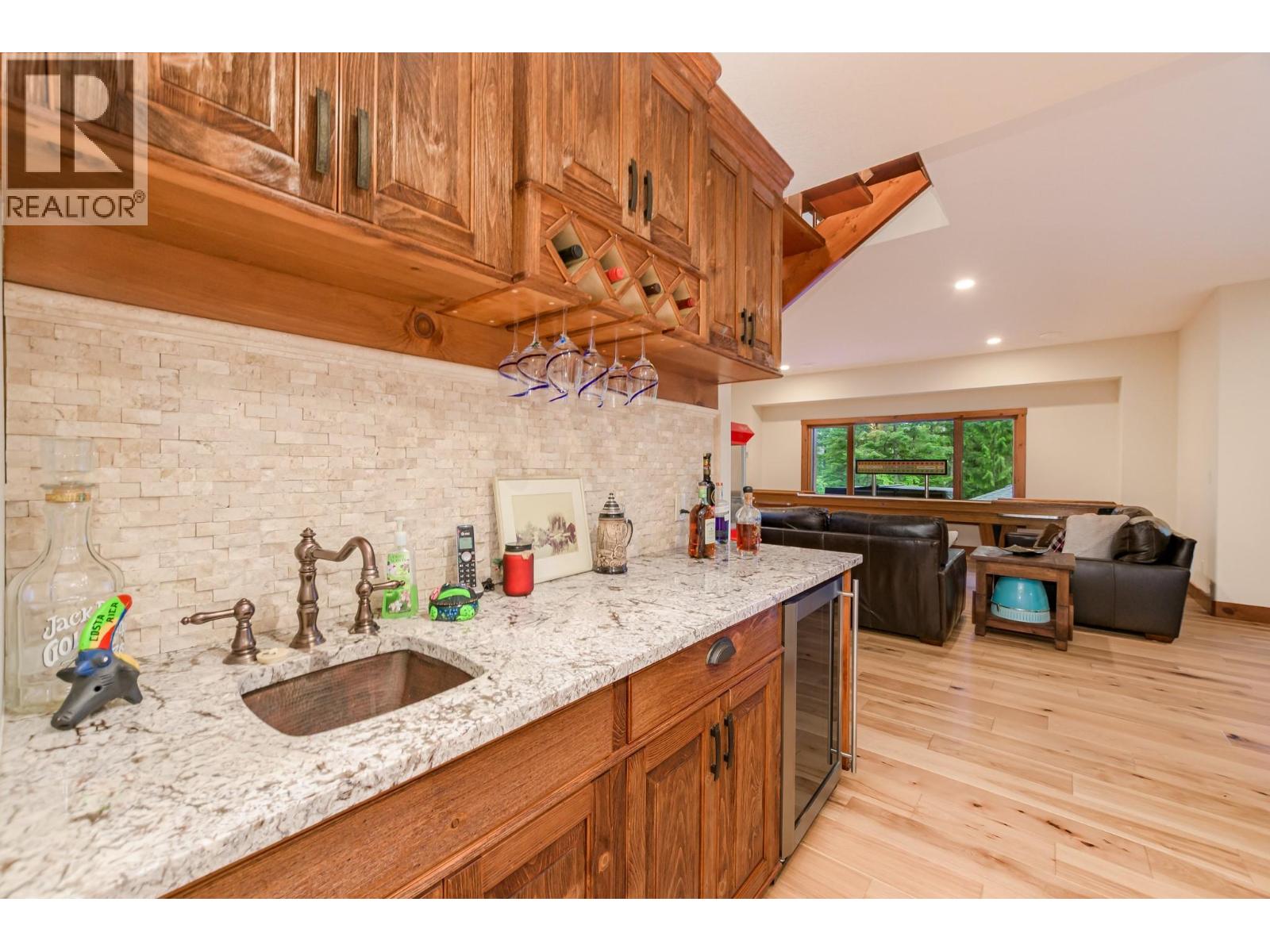 82 Walker Road - 39