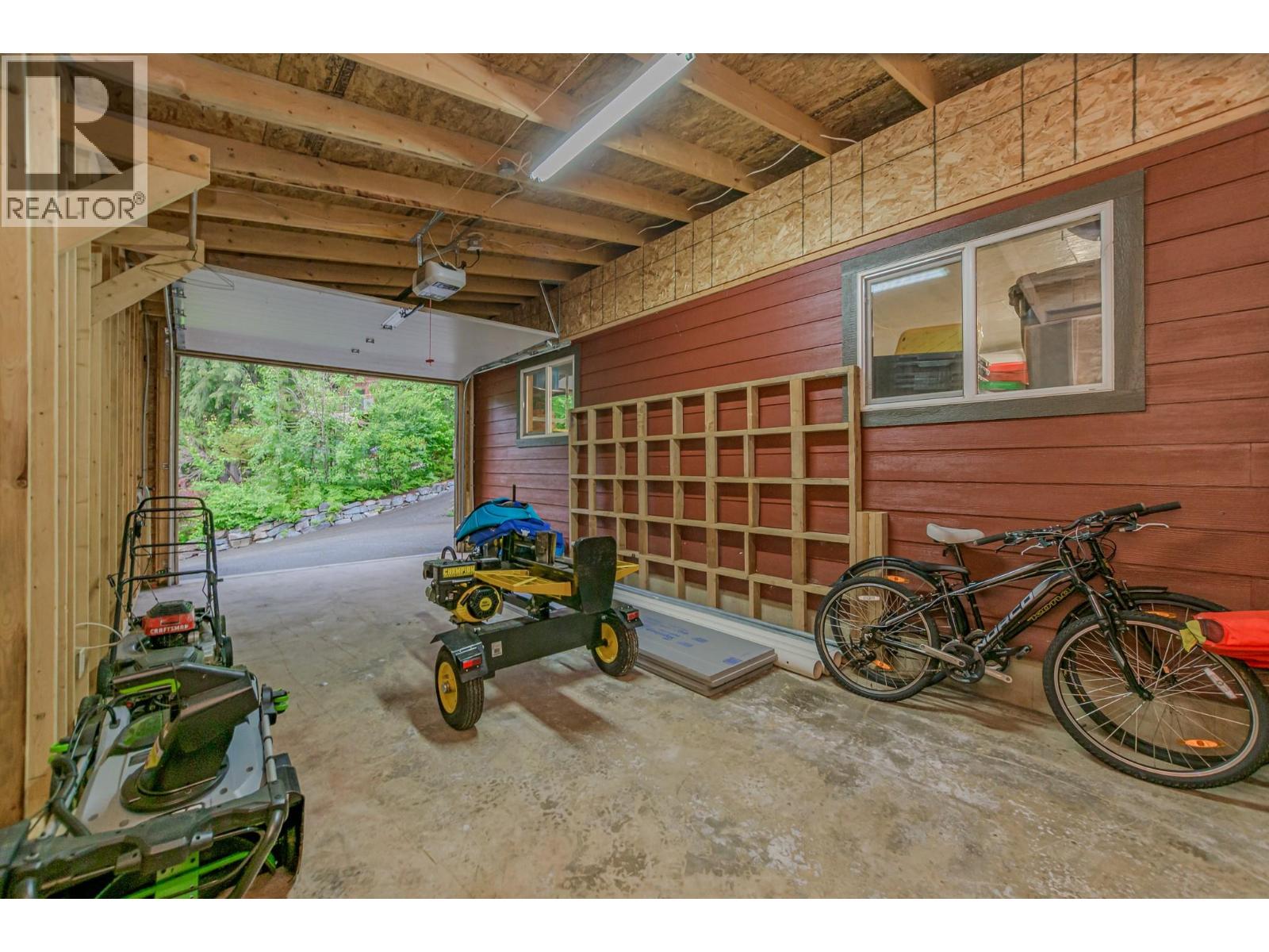 82 Walker Road - 69