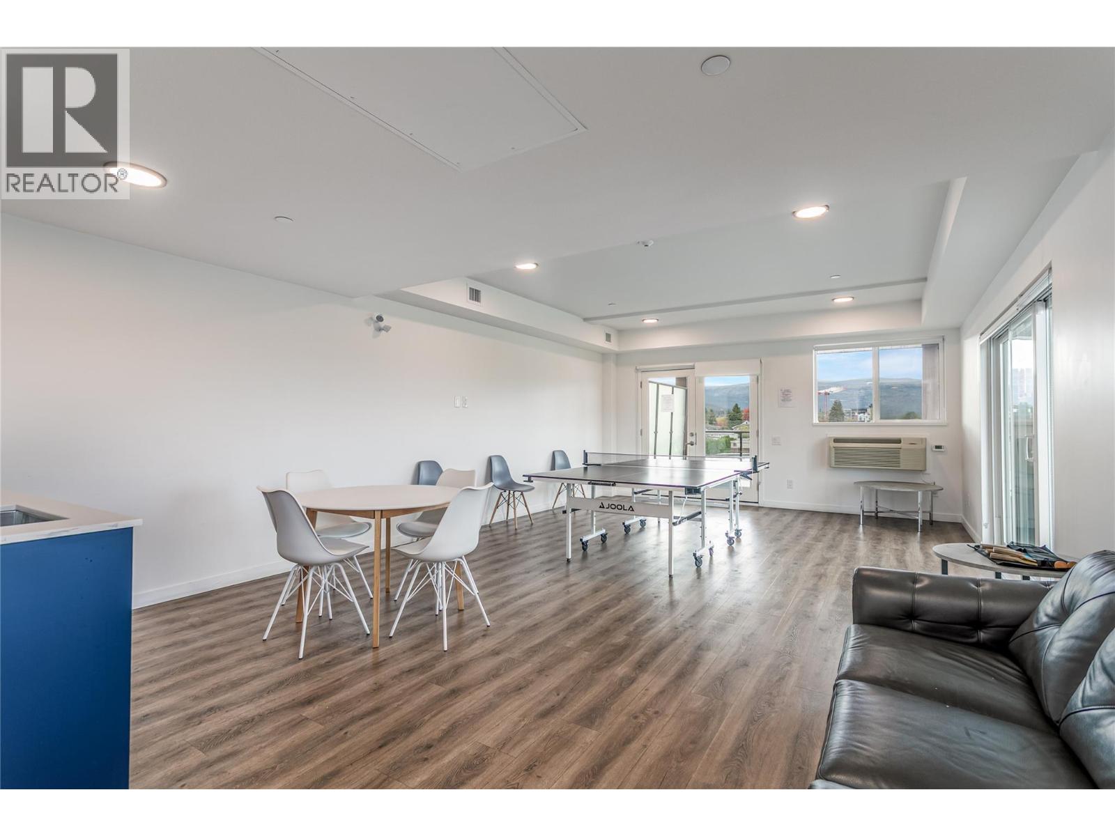 411 615 Rutland Road North, Kelowna