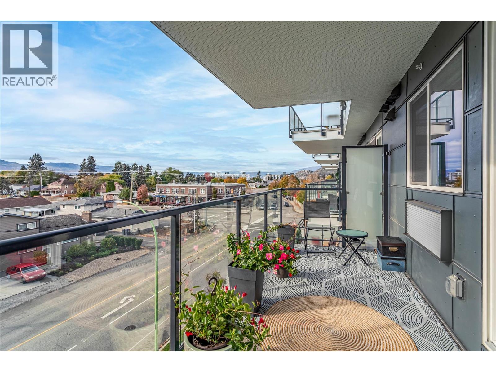 411 615 Rutland Road North, Kelowna