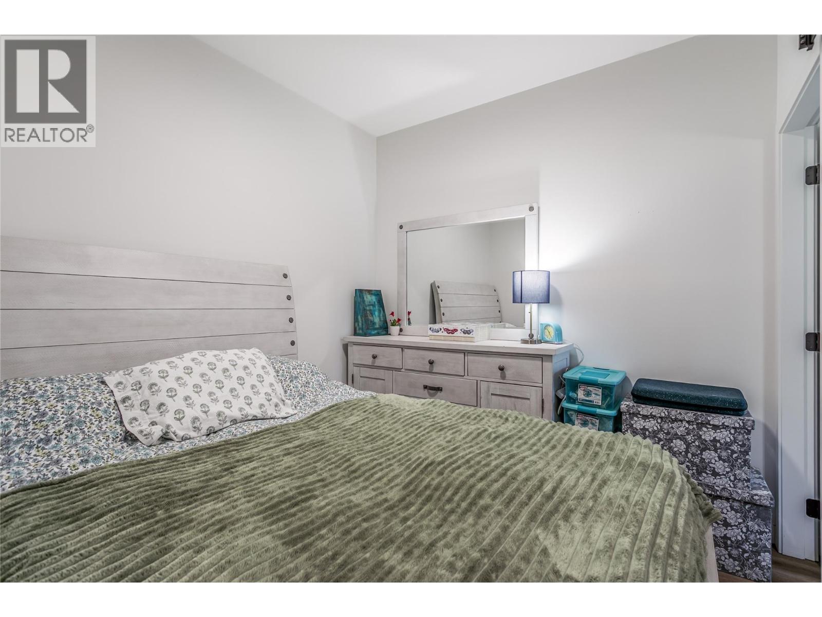 411 615 Rutland Road North, Kelowna