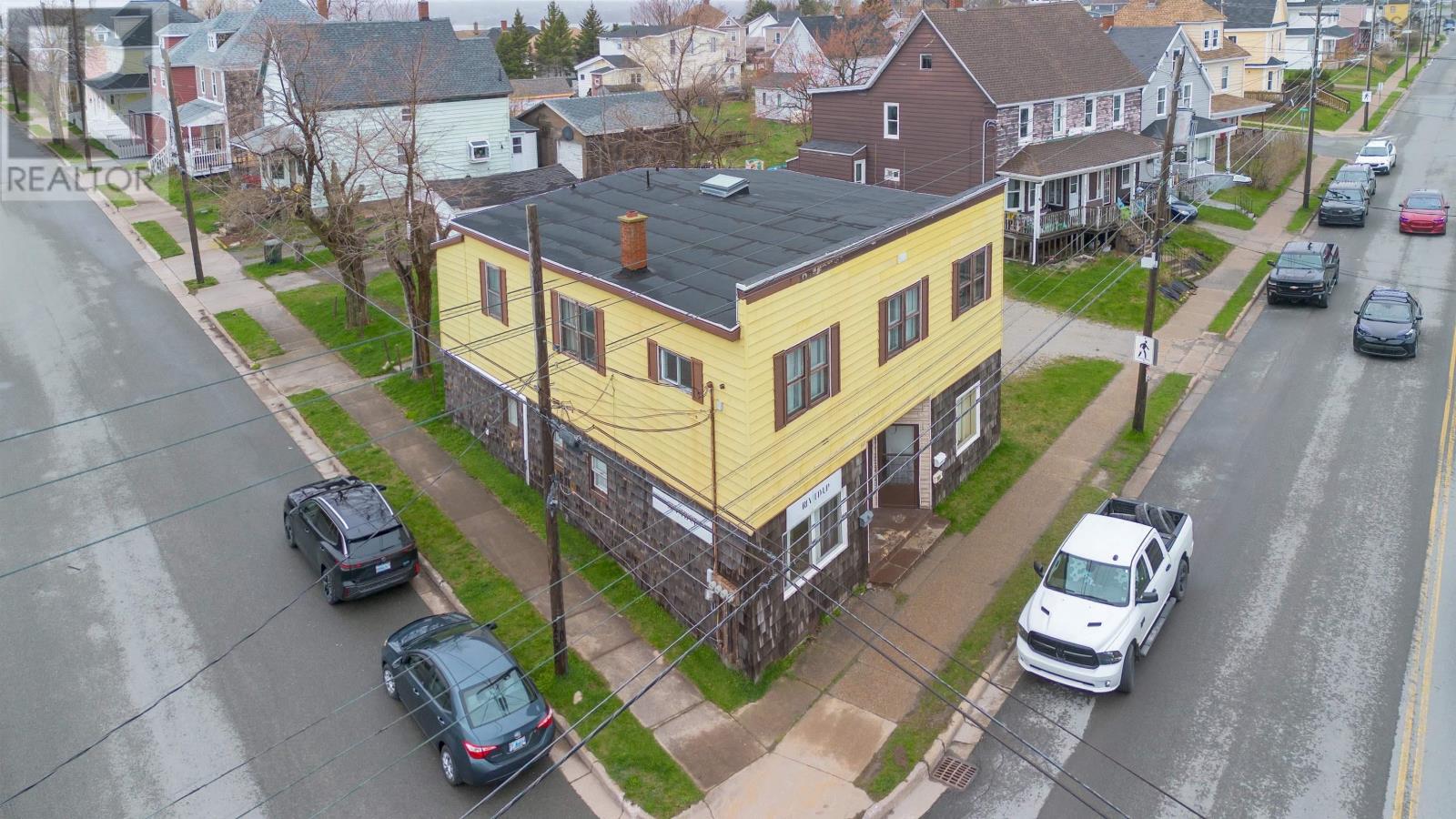 757 Victoria Road - 2