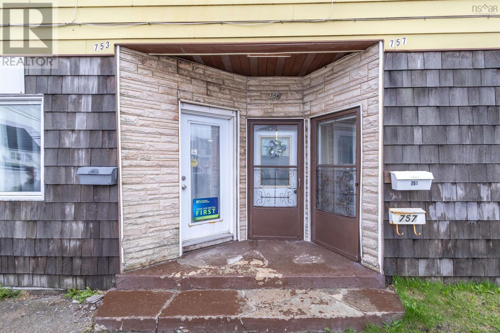 757 Victoria Road - 10
