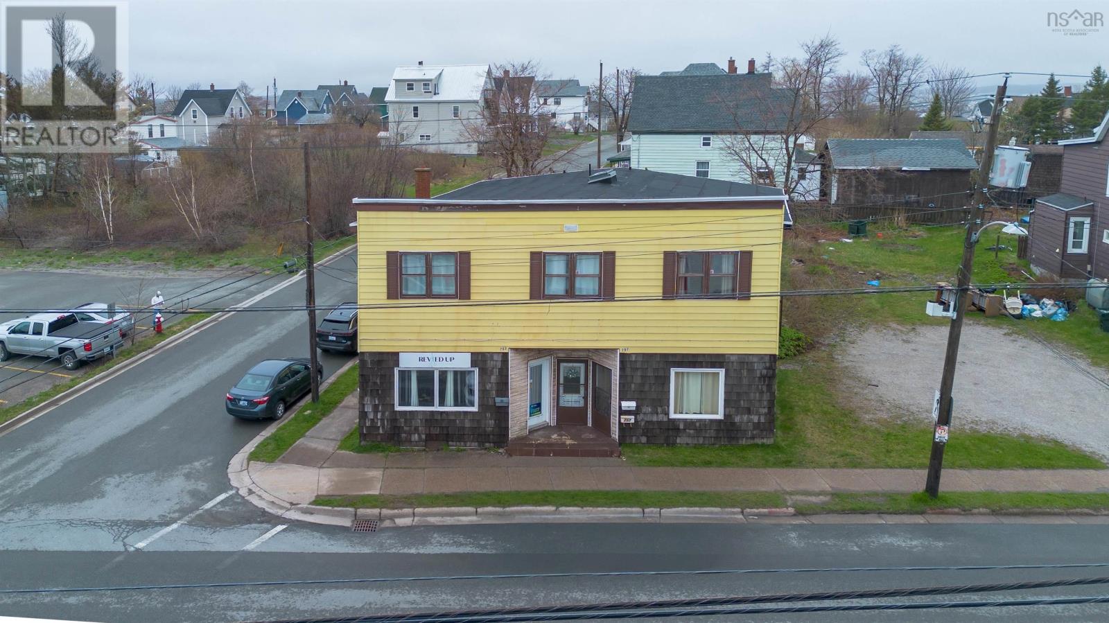 757 Victoria Road - 3