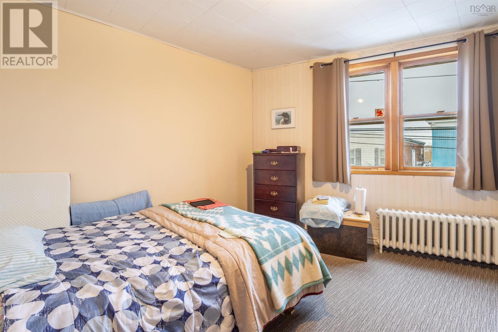 757 Victoria Road - 15