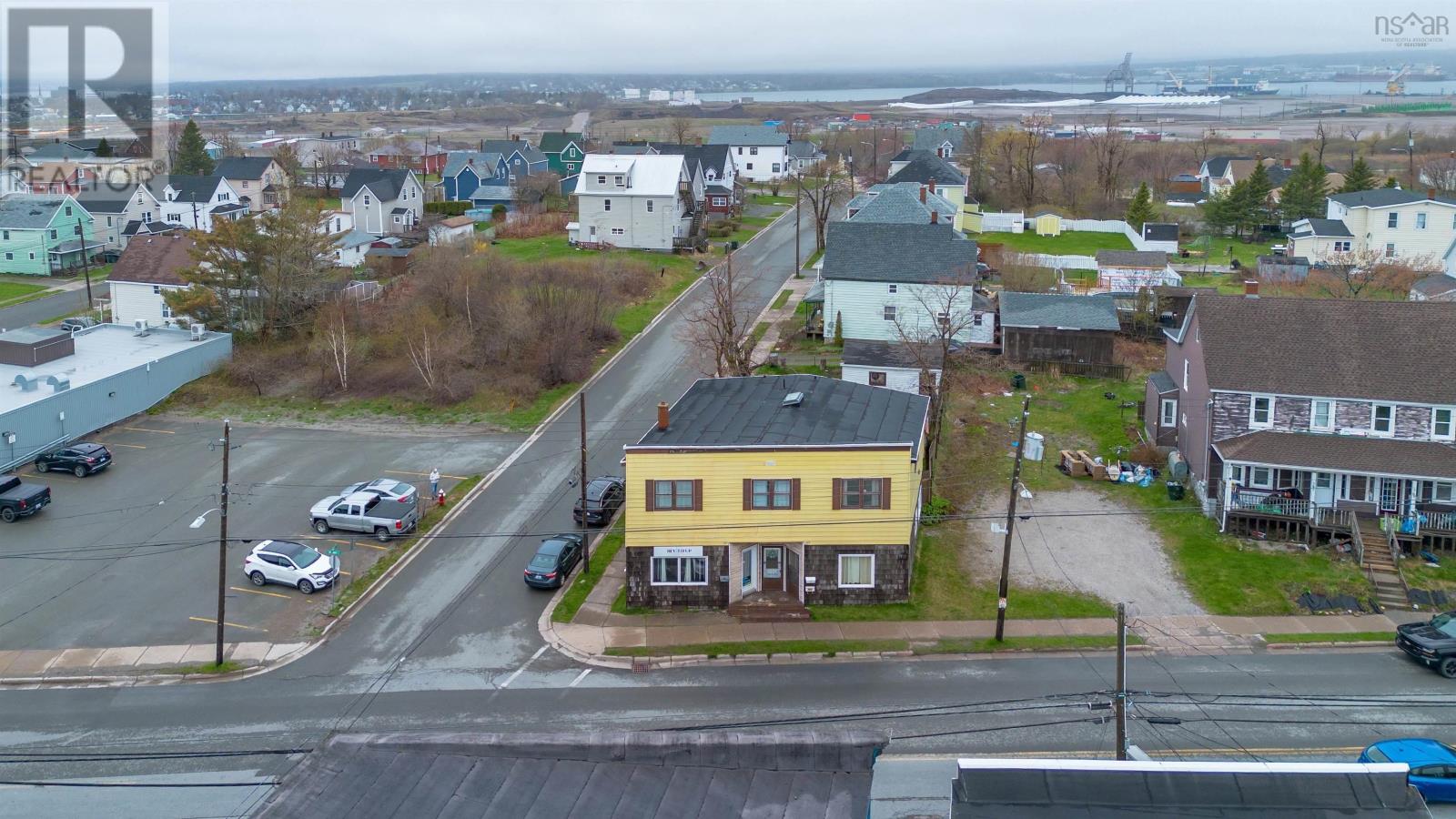 757 Victoria Road - 7