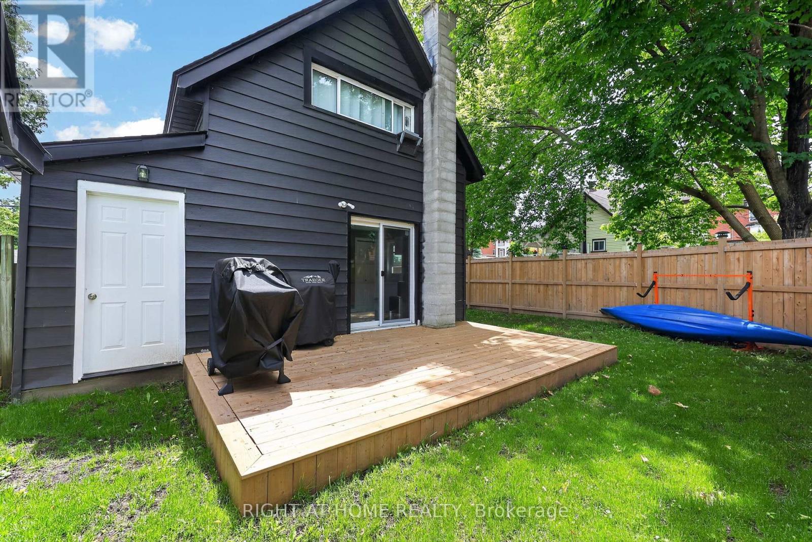 314 BAY STREET - 15