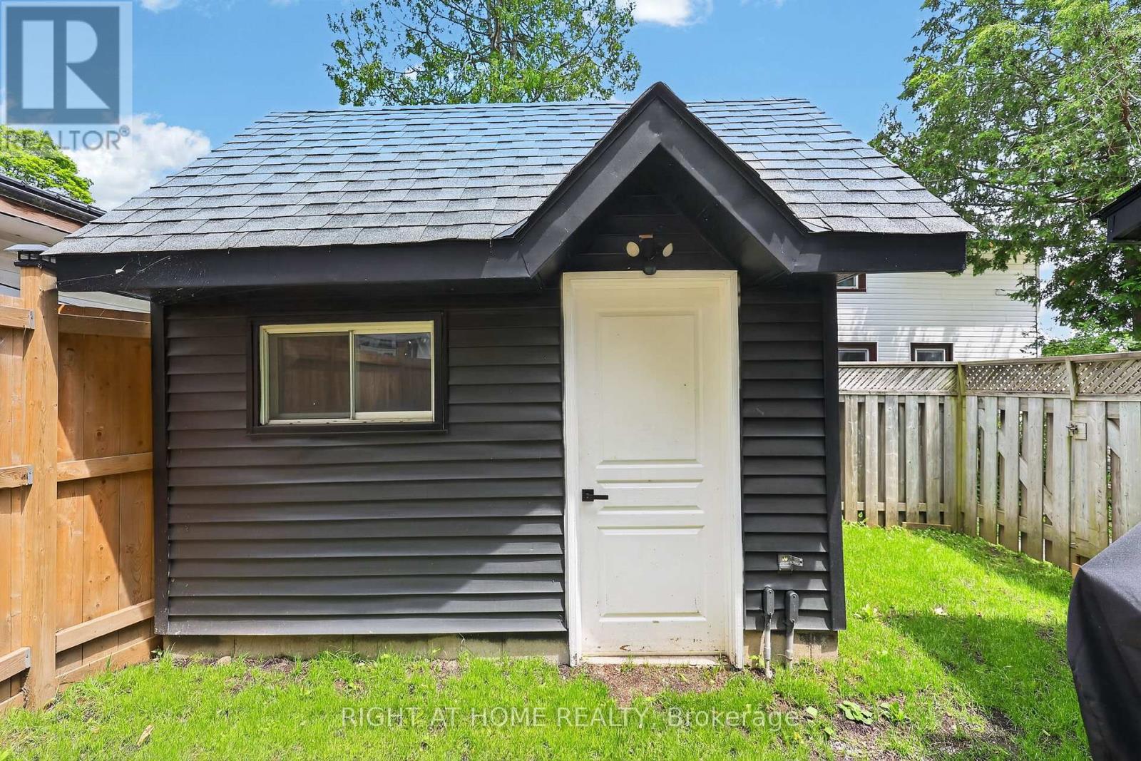 314 BAY STREET - 16