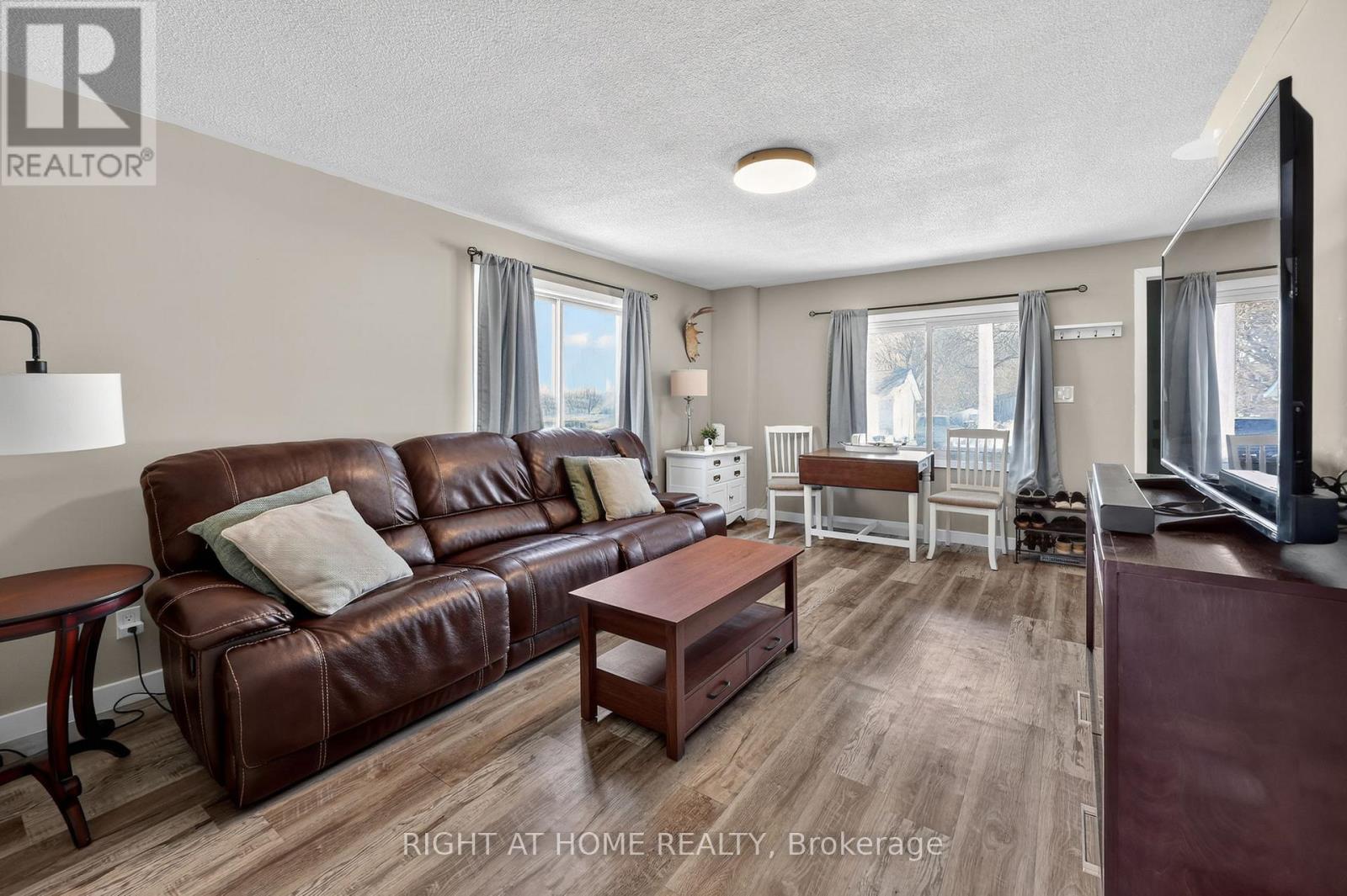 314 BAY STREET - 5