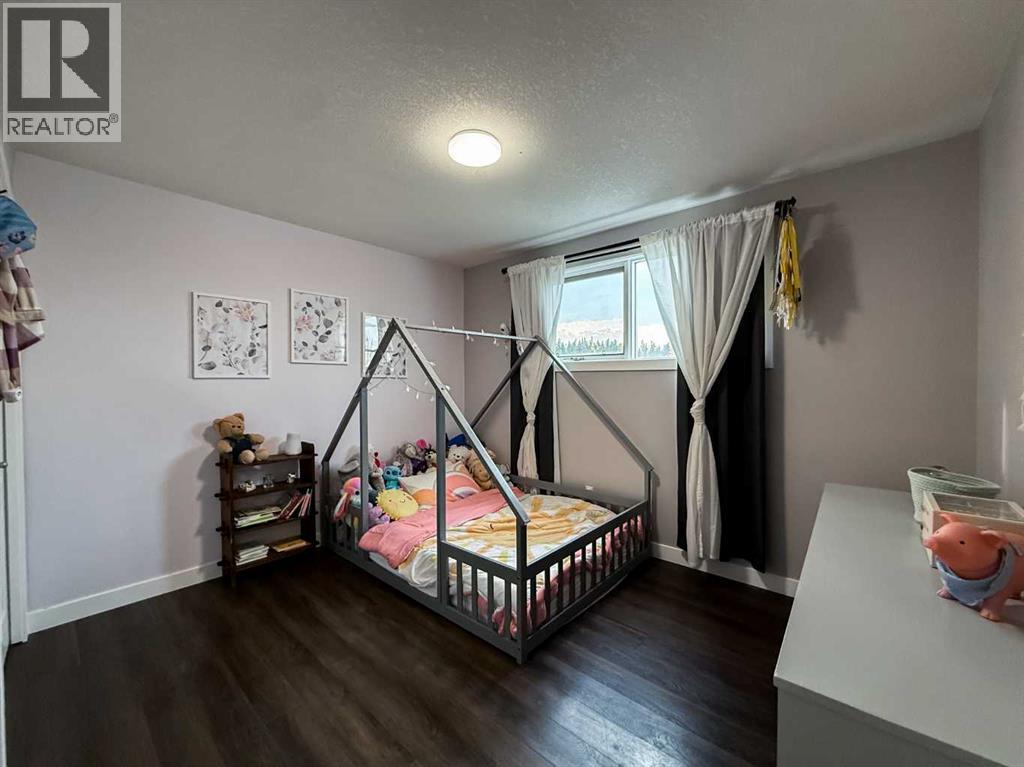 127 Sitar Crescent — photo 9