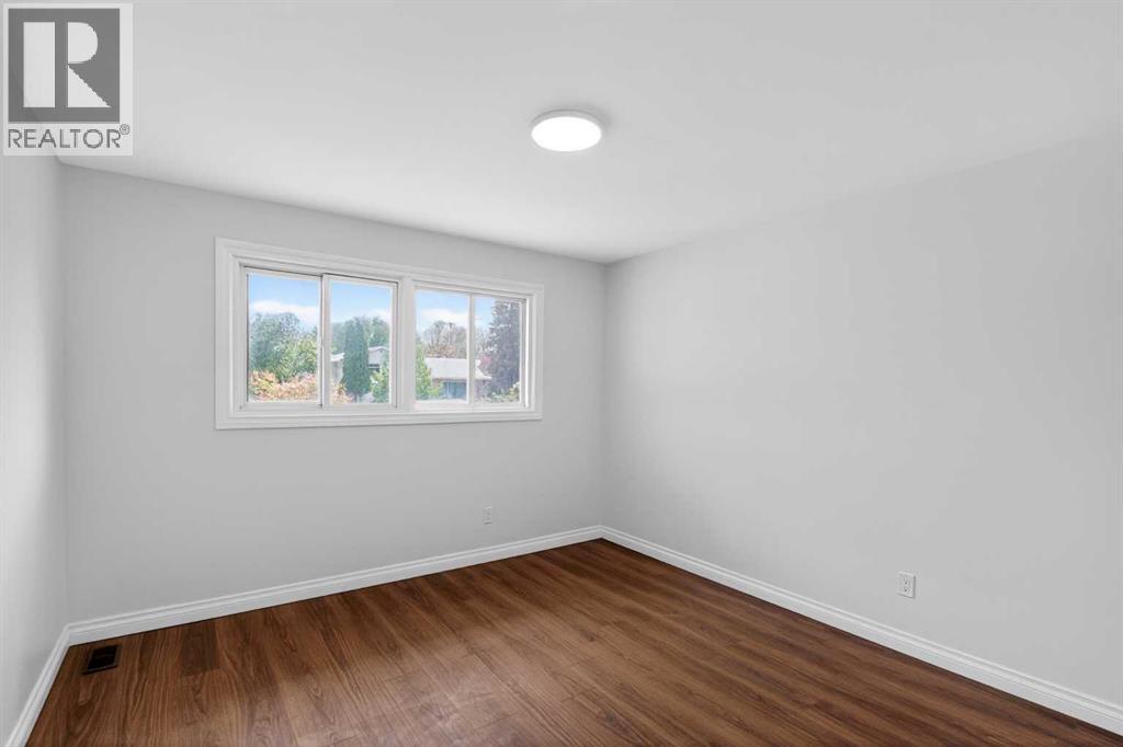 9204 100 Street — photo 15