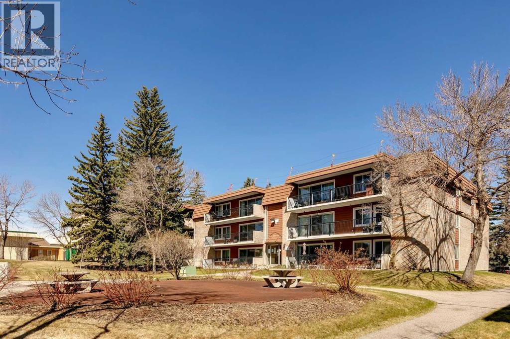 #11A 231 Heritage Drive SE - 23