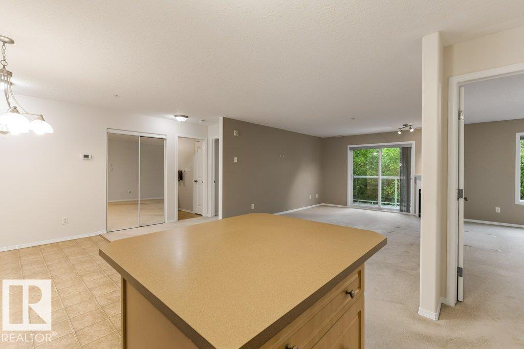 #403 78A MCKENNEY AV — photo 19