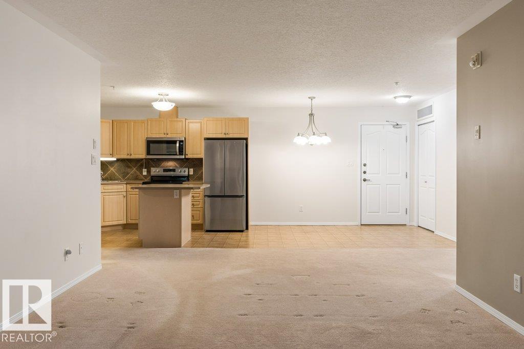 #403 78A MCKENNEY AV — photo 11