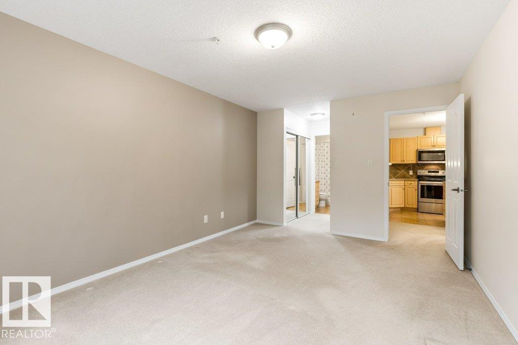 #403 78A MCKENNEY AV — photo 27