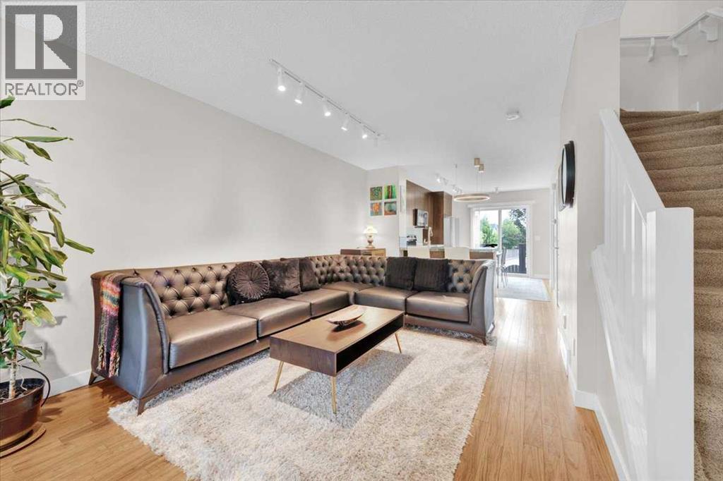 1562 93 Street SW - photo 5