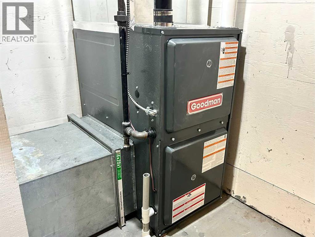 517 Iris Street - 18