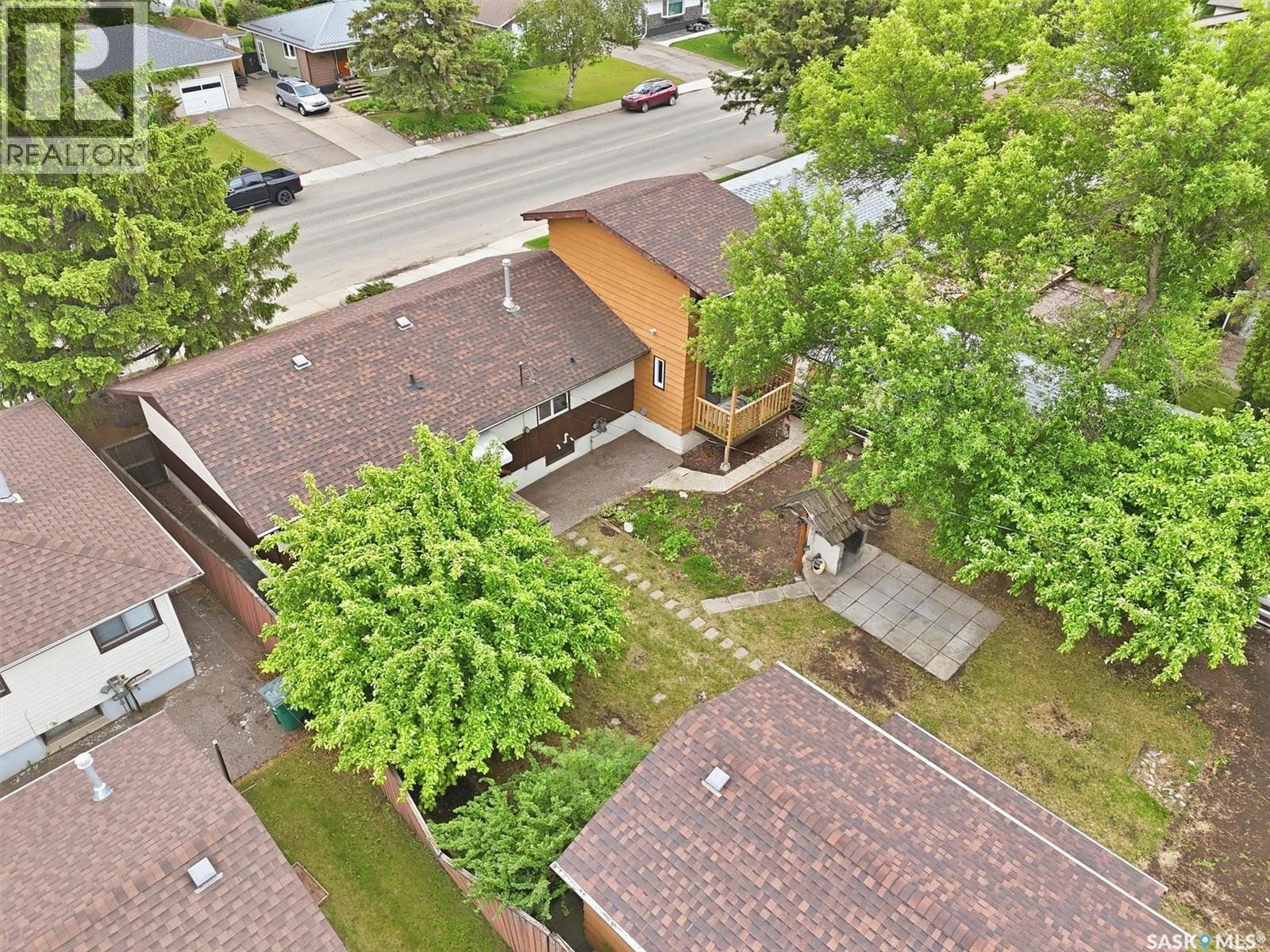 2406 Clarence AVENUE S - photo 2