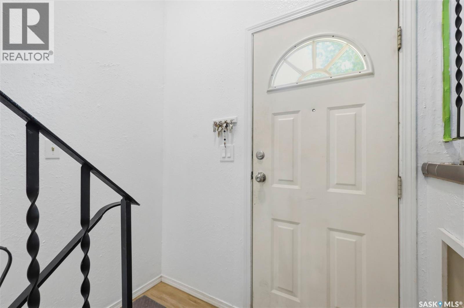 418 Lisgar AVENUE - photo 3
