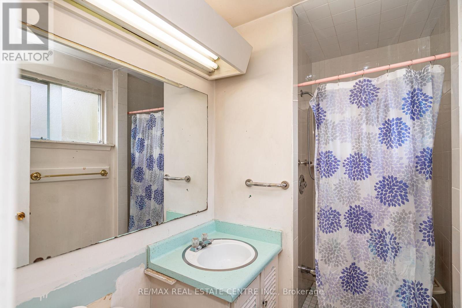 28 CAVENDISH CRESCENT - 21