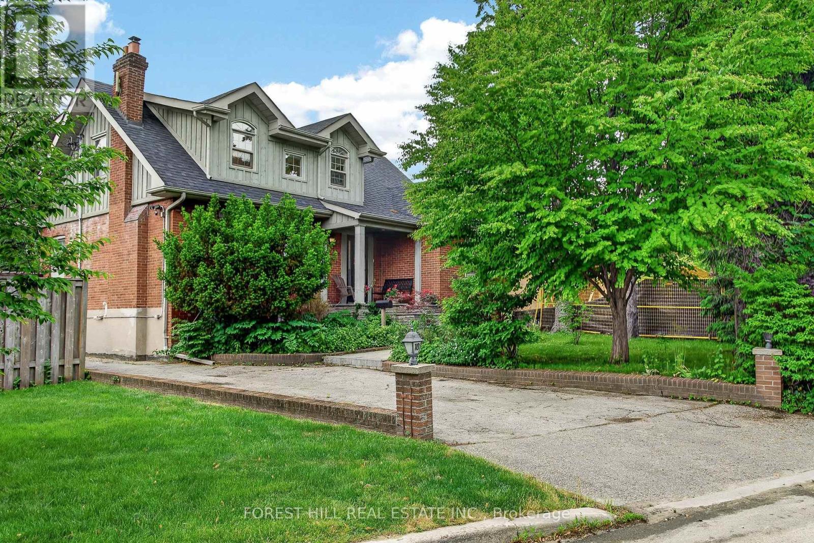 10 HIGHCLIFF CRESCENT - 1