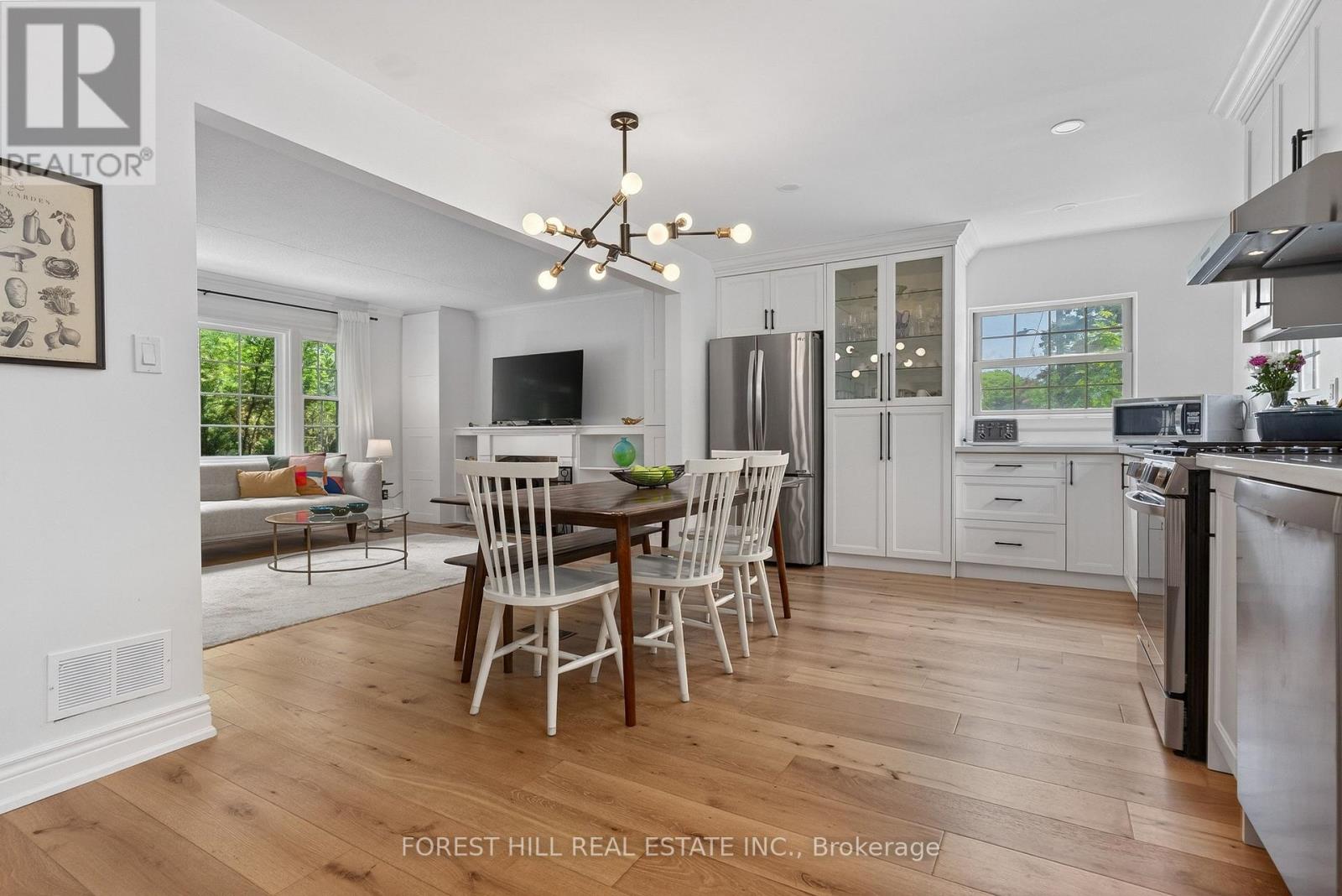 10 HIGHCLIFF CRESCENT - 12