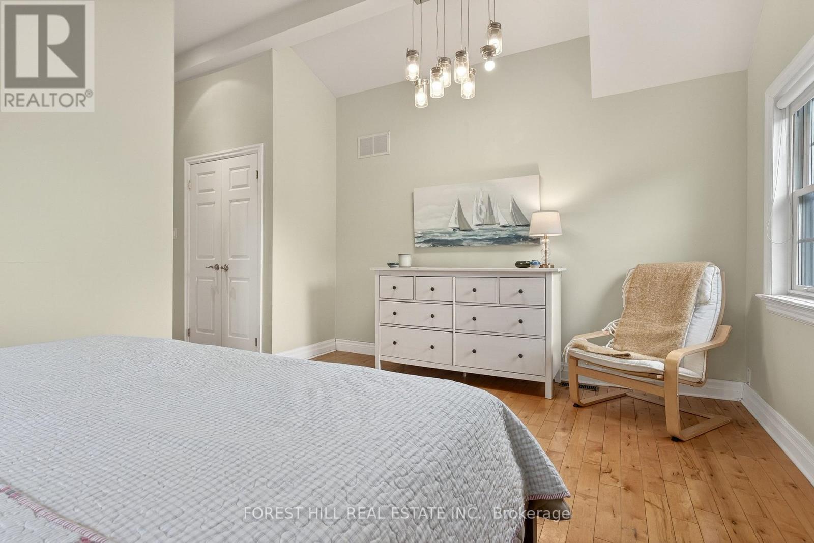 10 HIGHCLIFF CRESCENT - 28