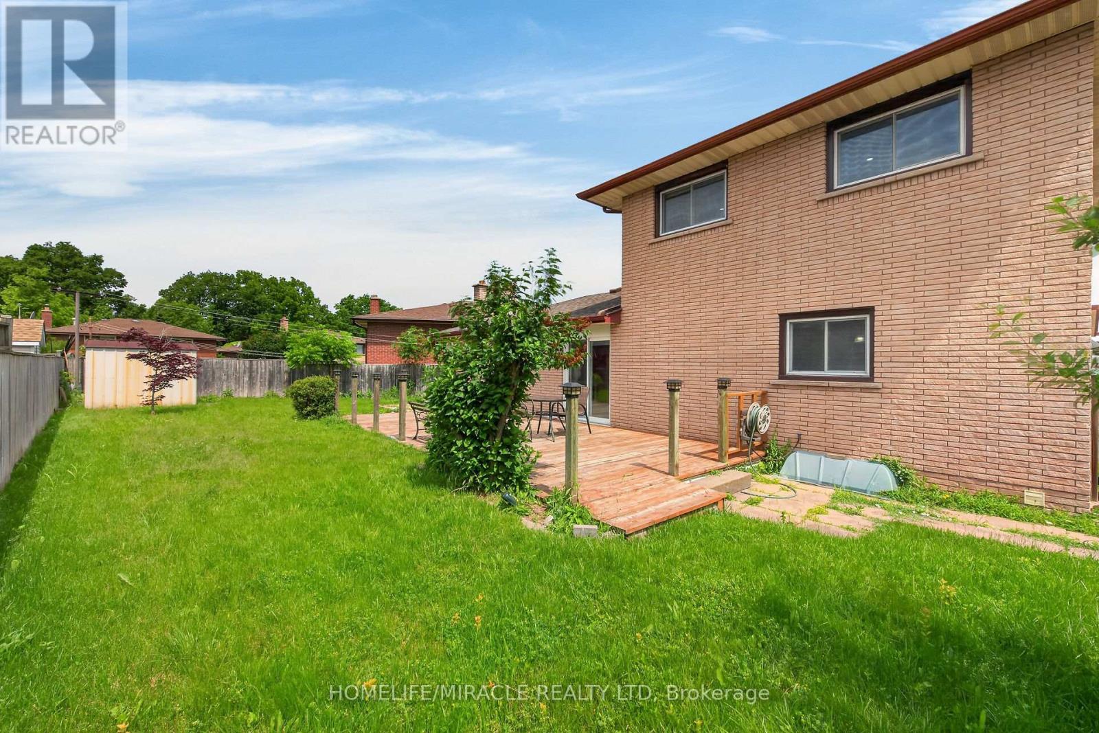 34 CAPRI CRESCENT - 47