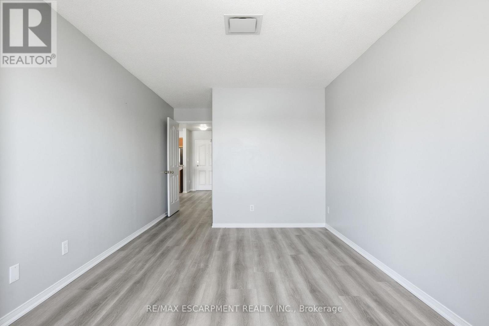 #202 210 MAIN STREET E - 13
