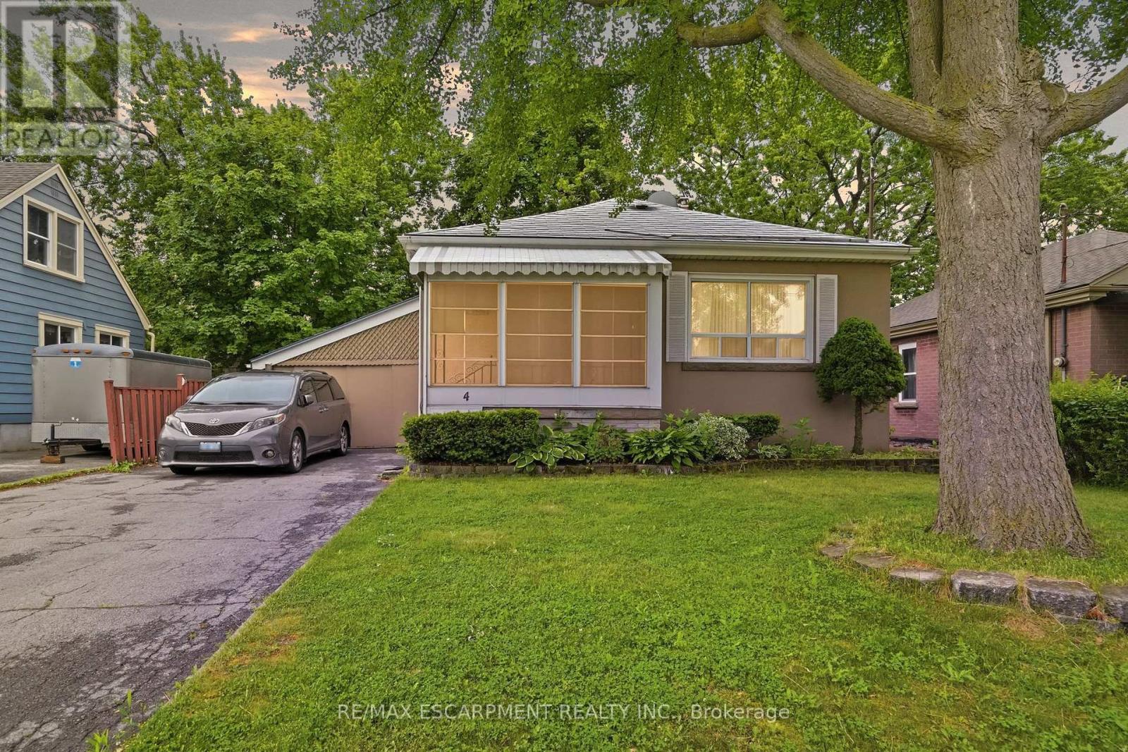 Photo of 4 Duncombe Drive