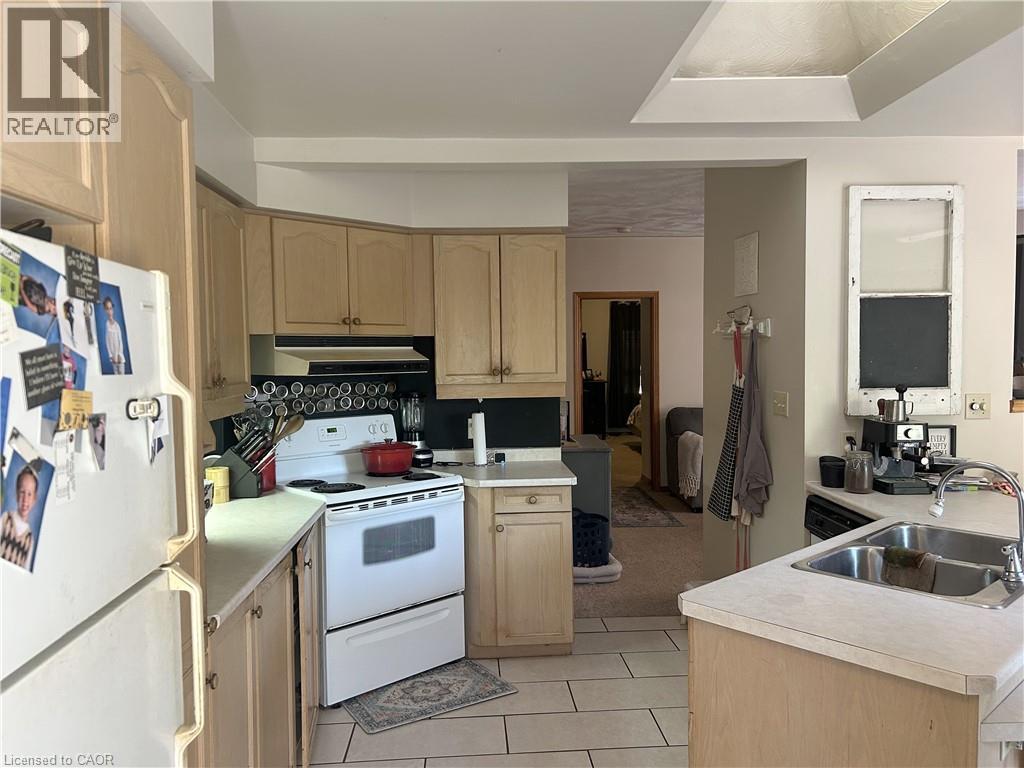100 - 102 STANLEY Street - 9