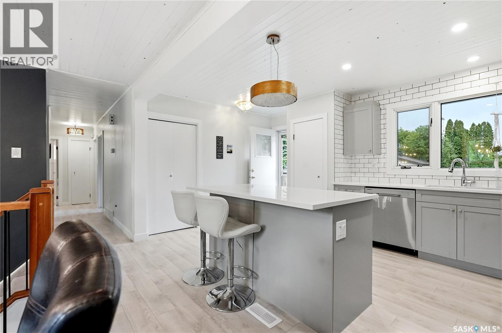 120 Rupert DRIVE — photo 15