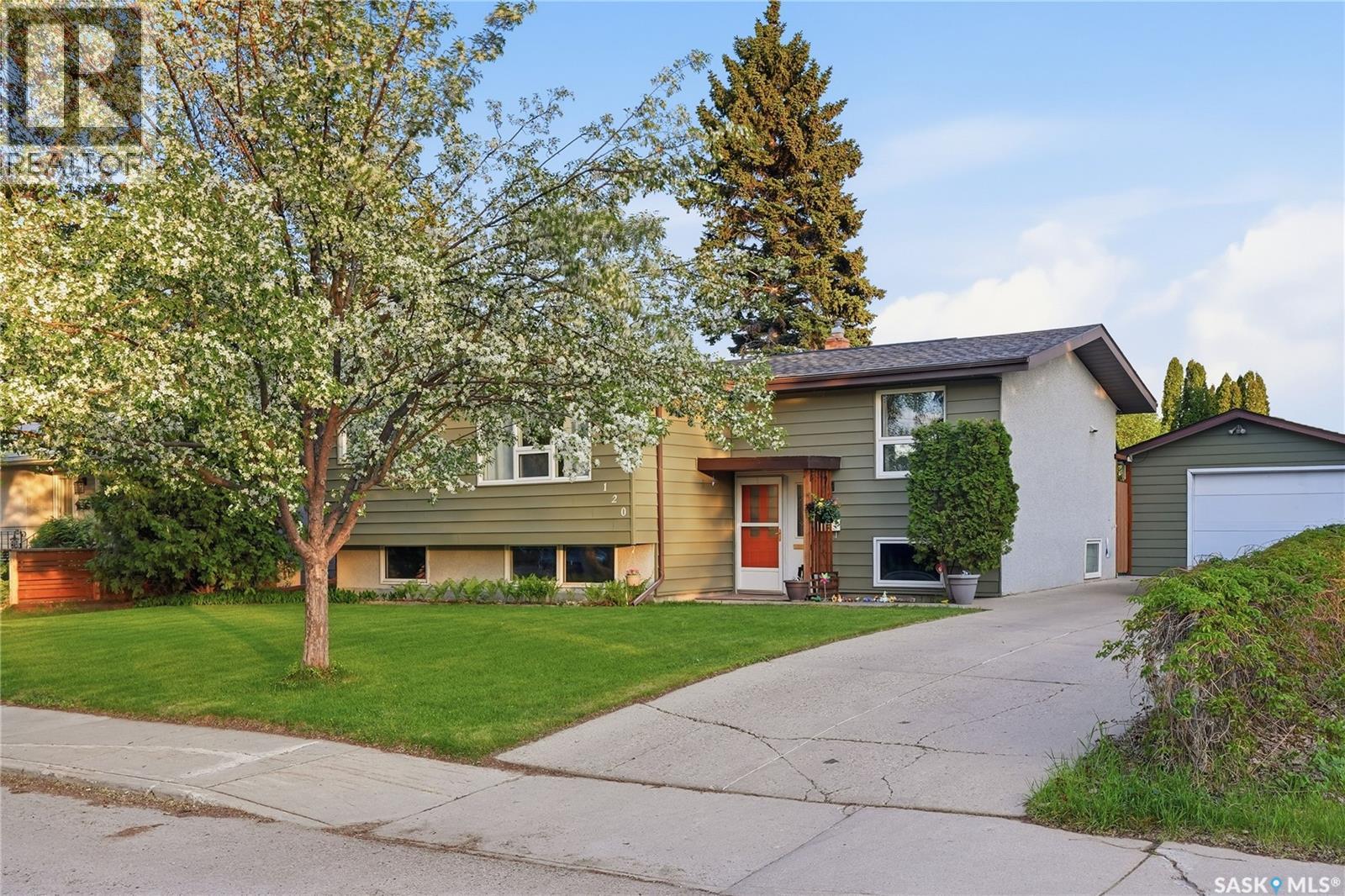 120 Rupert DRIVE - photo 2