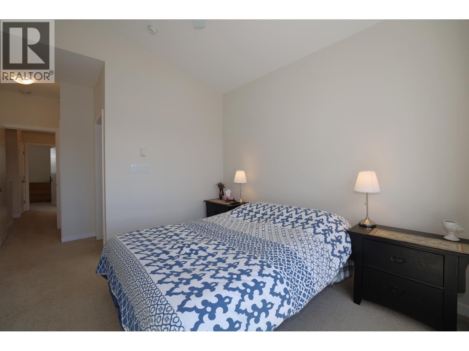 5956 BEACHGATE LANE, Sechelt