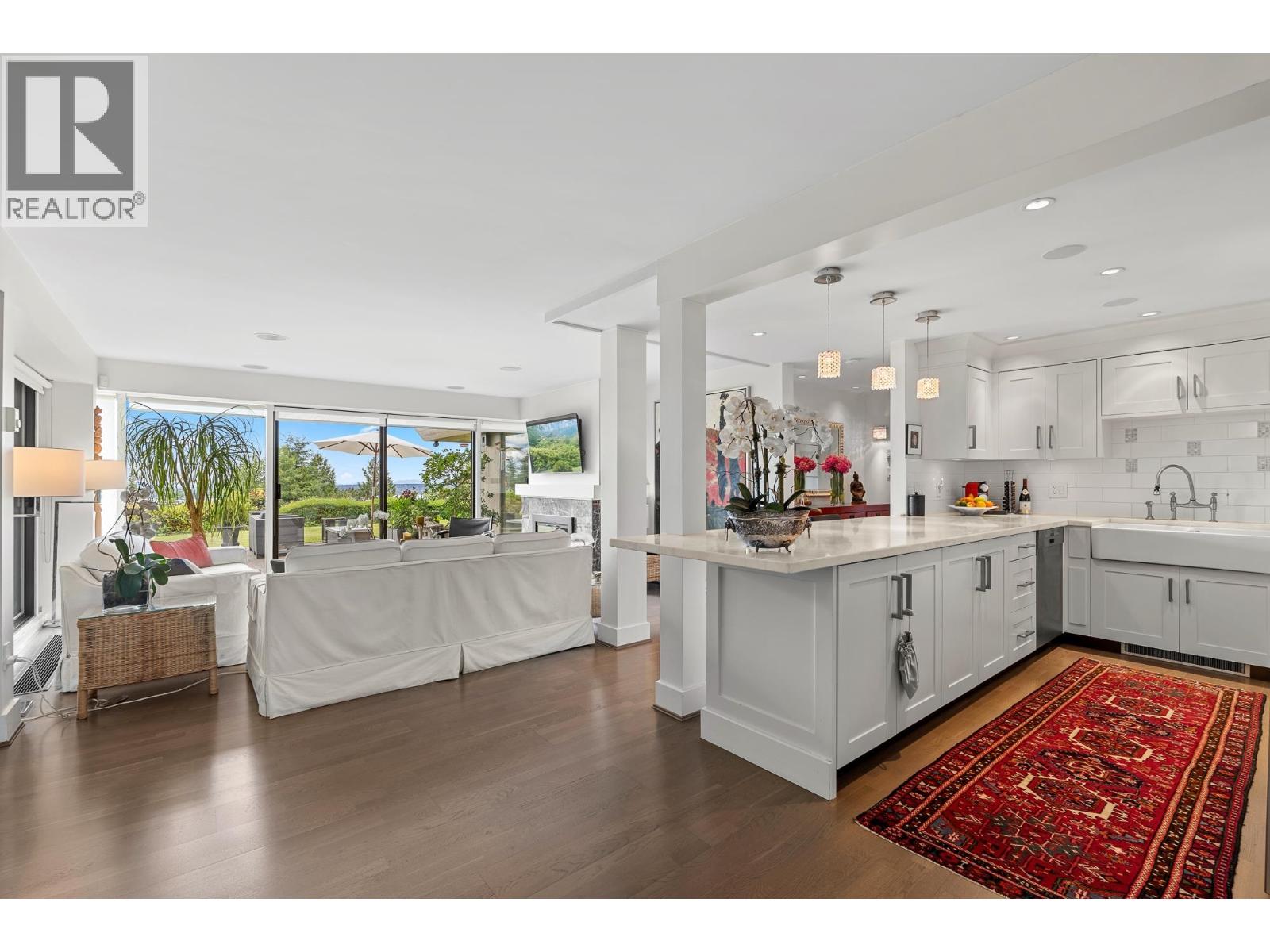 47 2202 FOLKESTONE WAY, West Vancouver