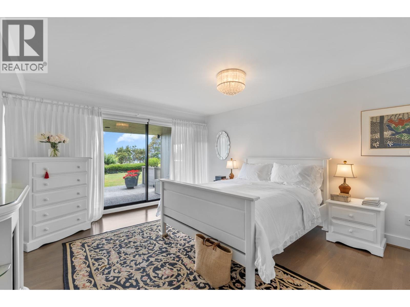 47 2202 FOLKESTONE WAY, West Vancouver