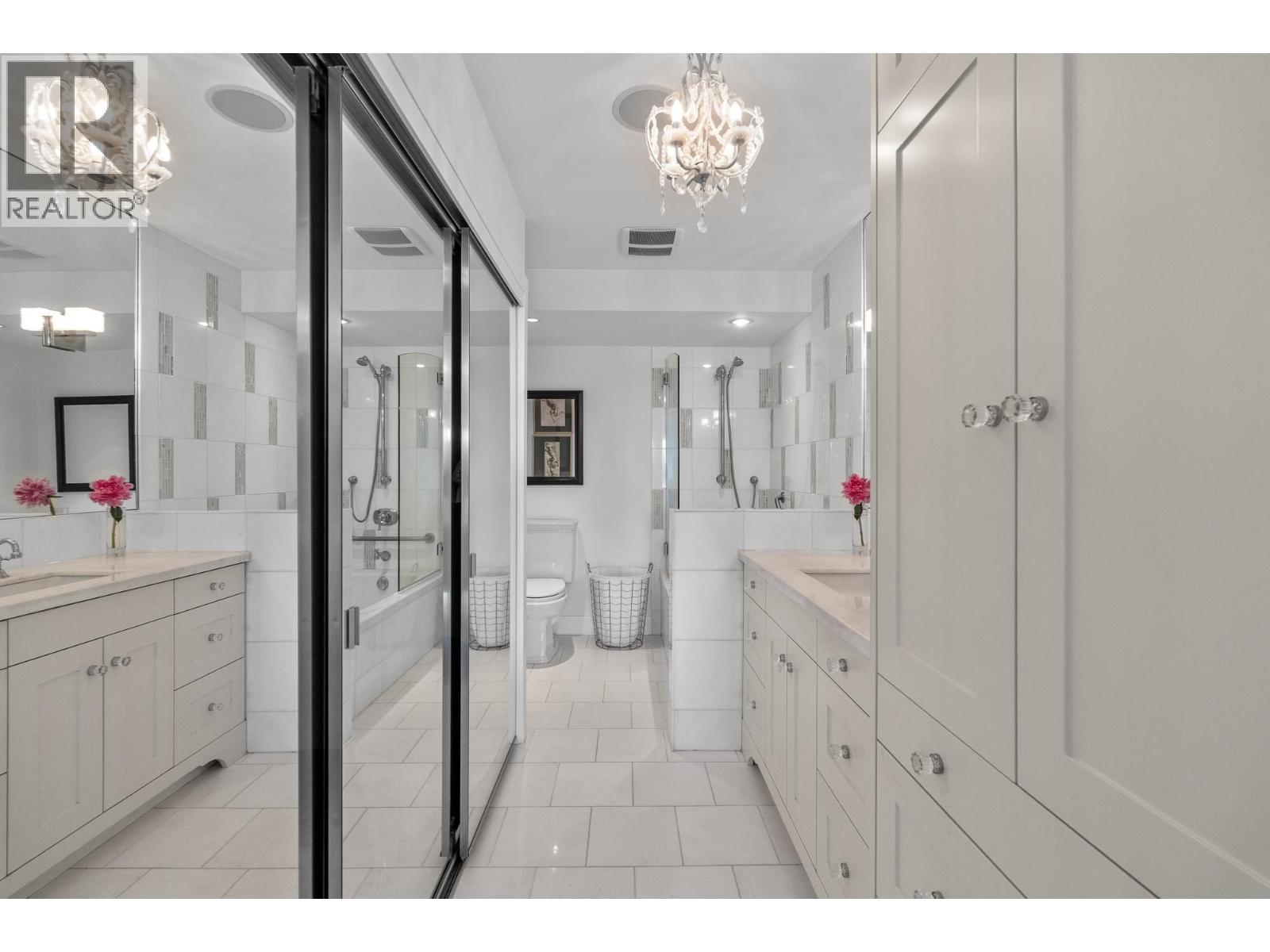 47 2202 FOLKESTONE WAY, West Vancouver