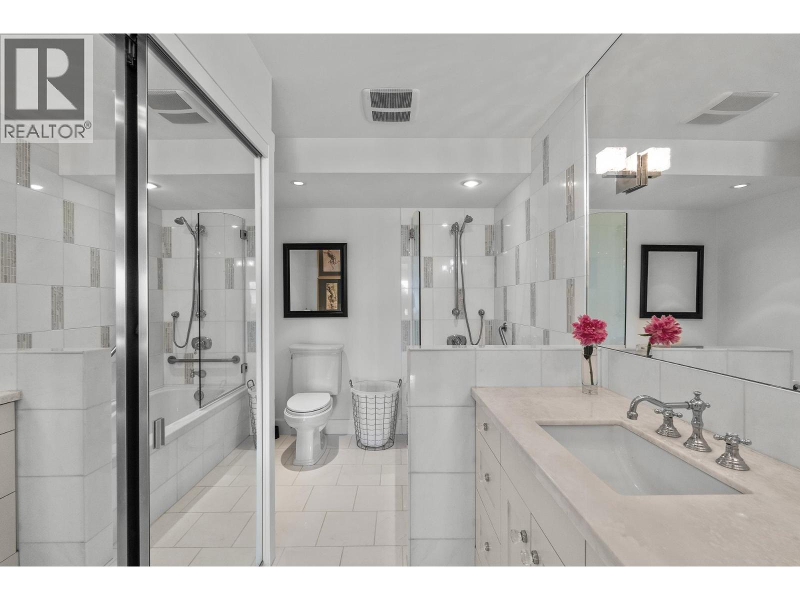 47 2202 FOLKESTONE WAY, West Vancouver