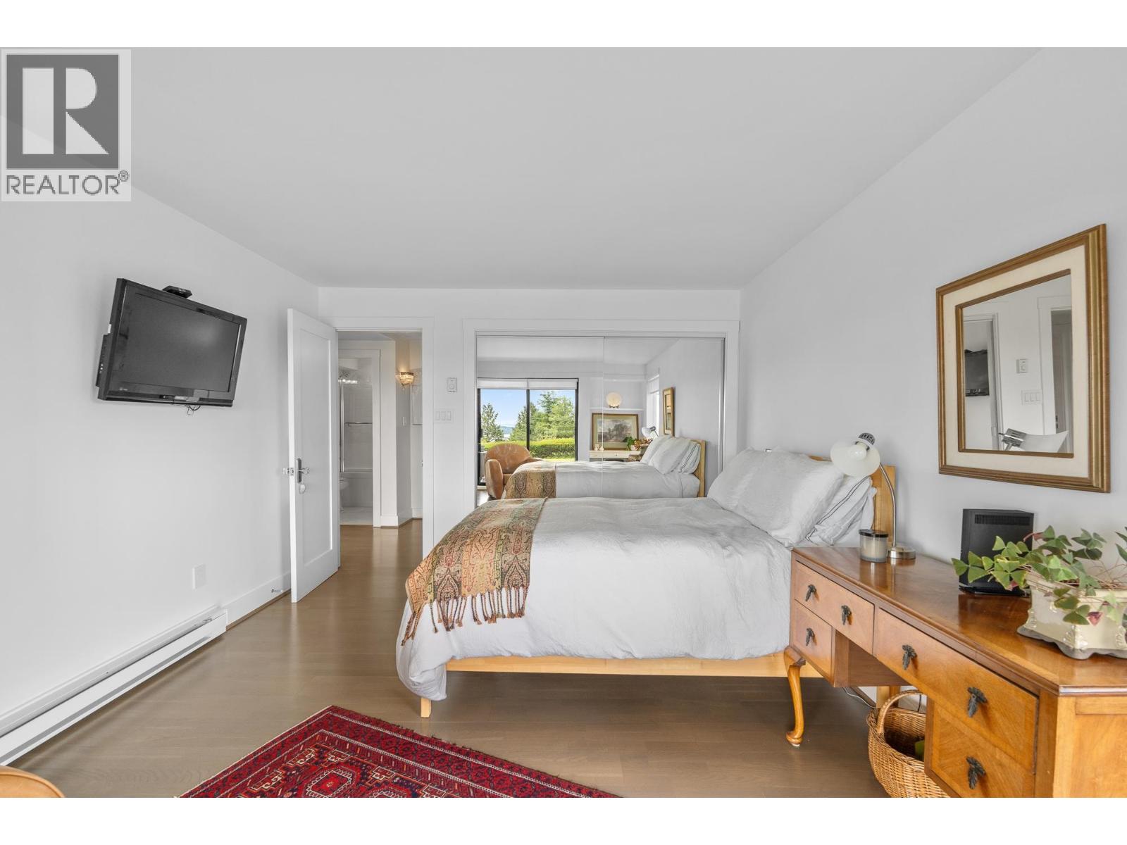 47 2202 FOLKESTONE WAY, West Vancouver