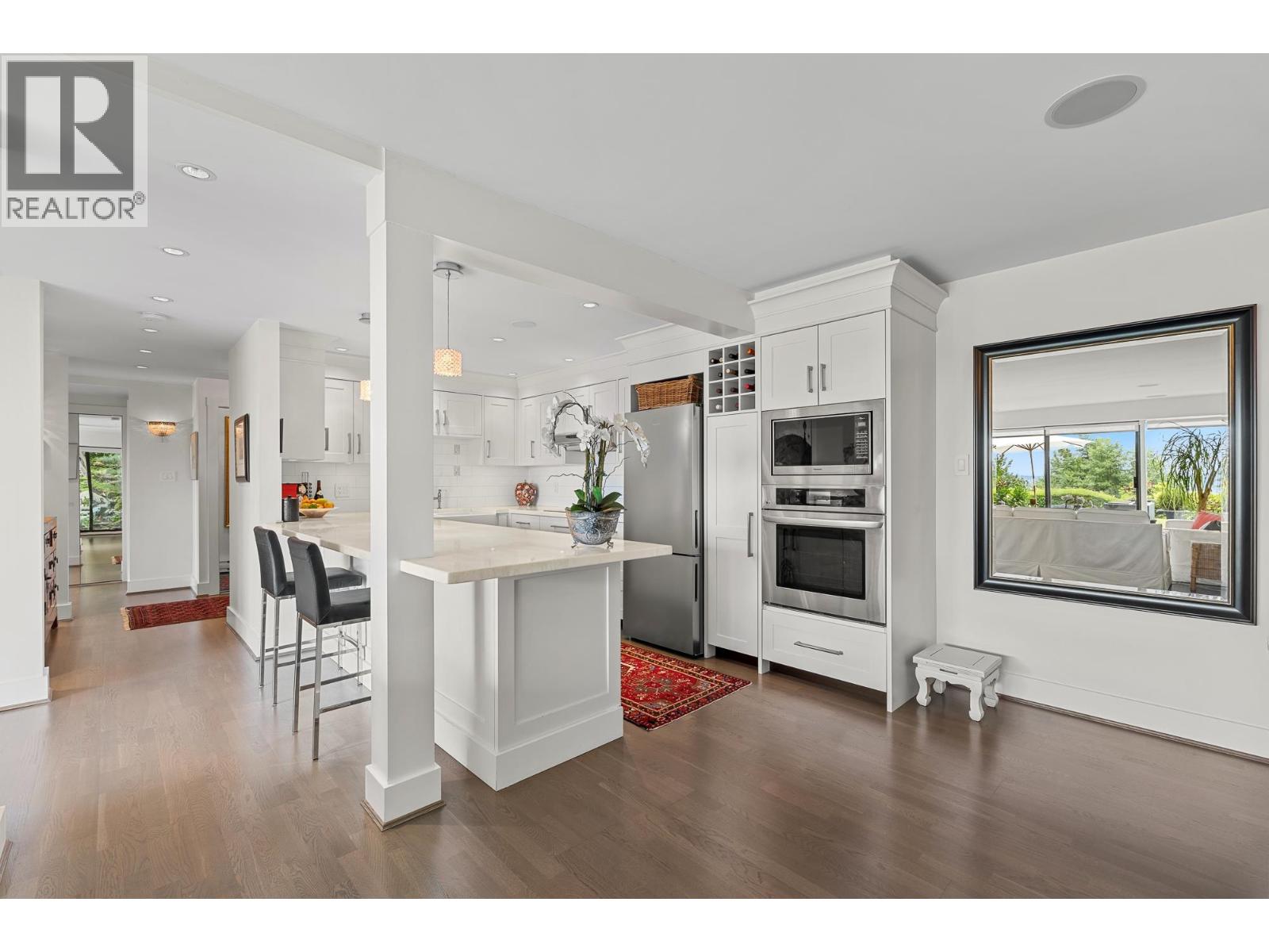 47 2202 FOLKESTONE WAY, West Vancouver