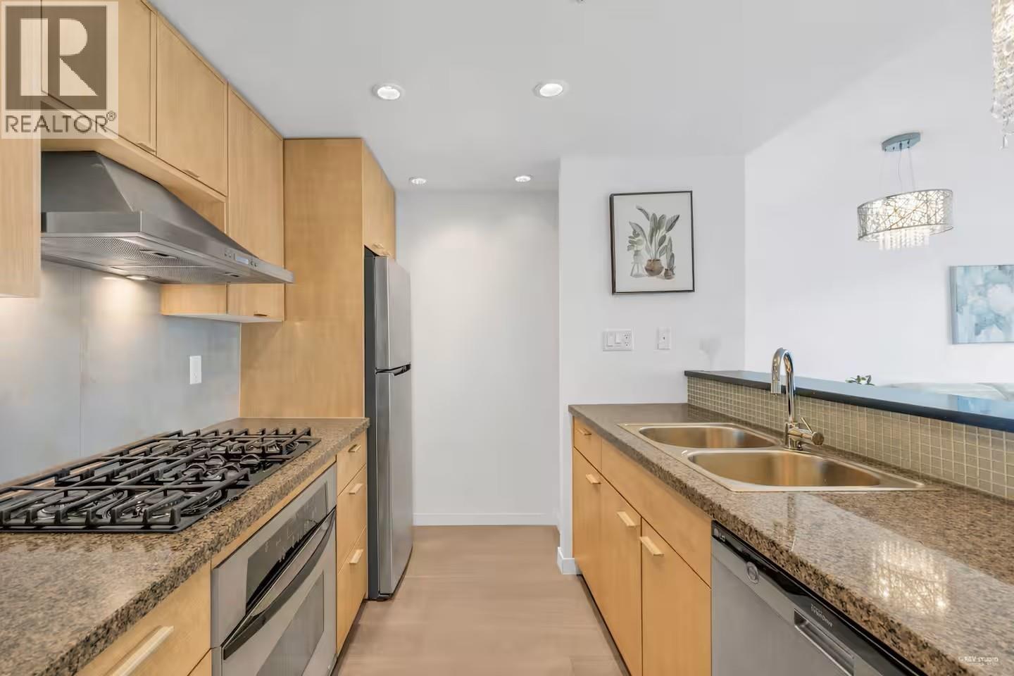 1107 980 COOPERAGE WAY, Vancouver photo 4