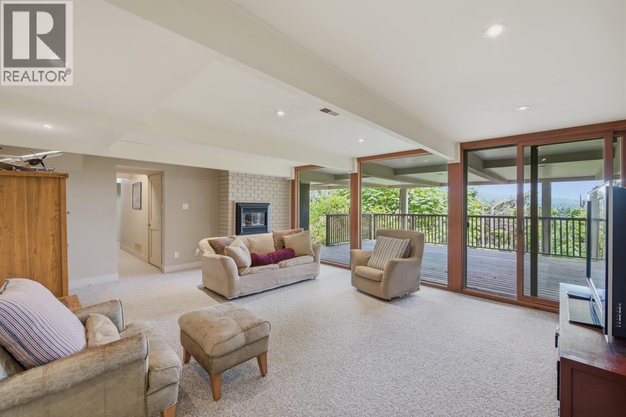 820 YOUNETTE DRIVE, West Vancouver
