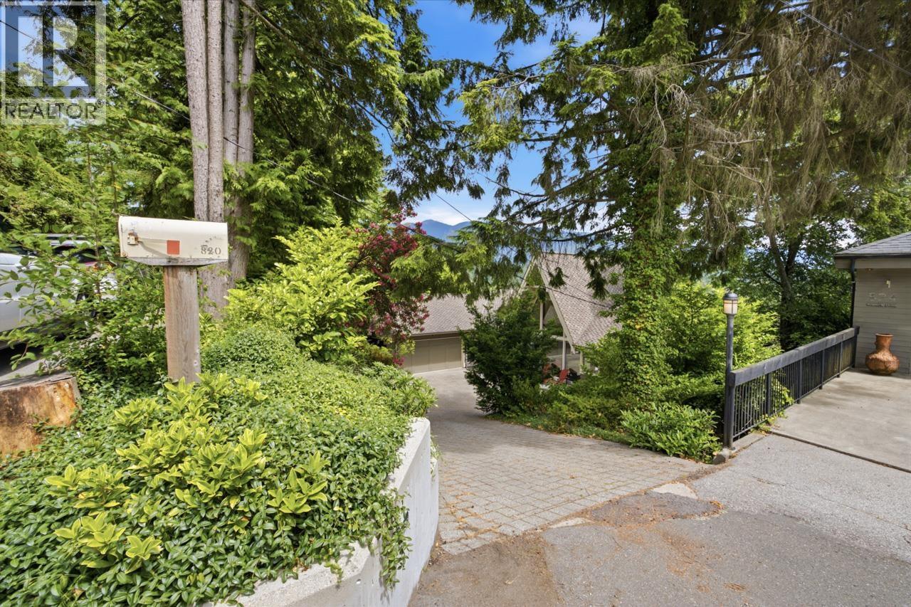 820 YOUNETTE DRIVE, West Vancouver