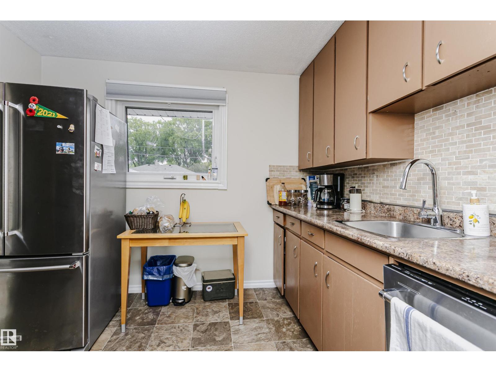 8628 64 AV NW — photo 16
